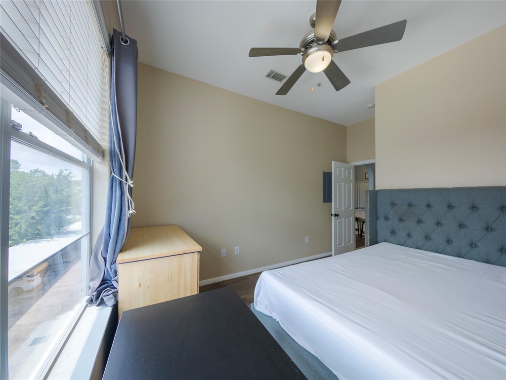 1441 East Street - Photo 25