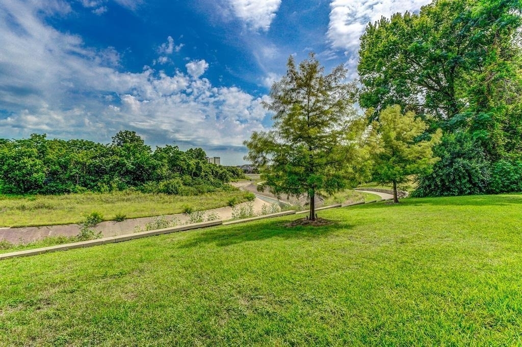 1441 East Street - Photo 33