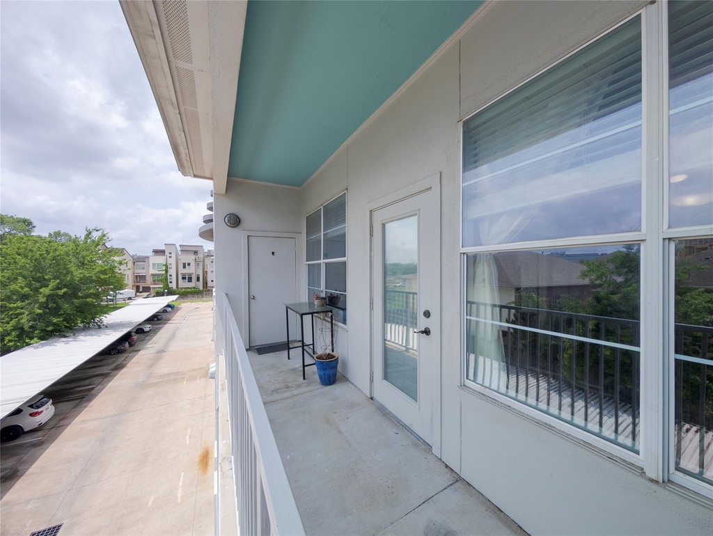 1441 East Street - Photo 30