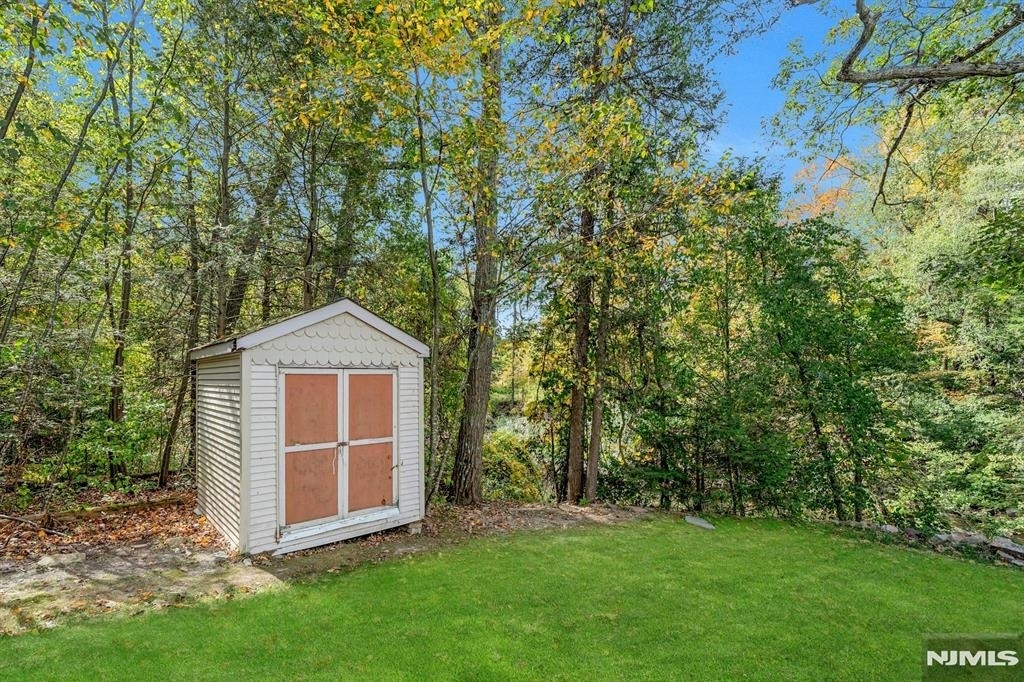 551 E Shore - Photo 24
