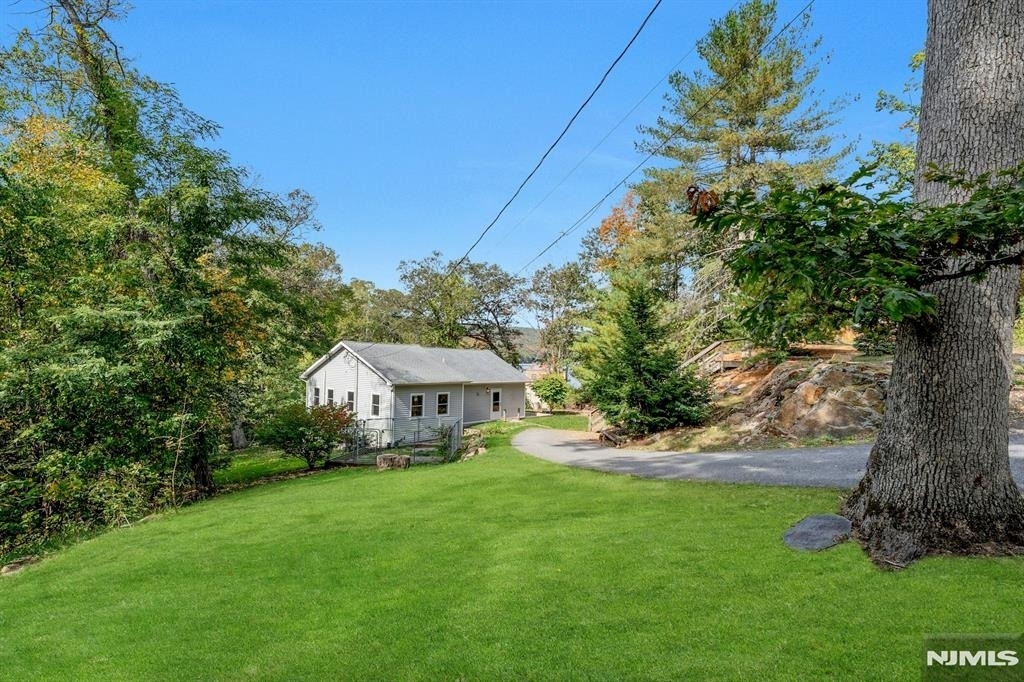 551 E Shore - Photo 25