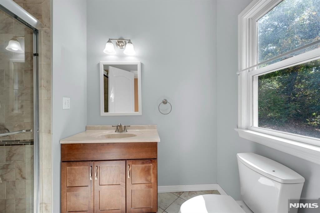 551 E Shore - Photo 14