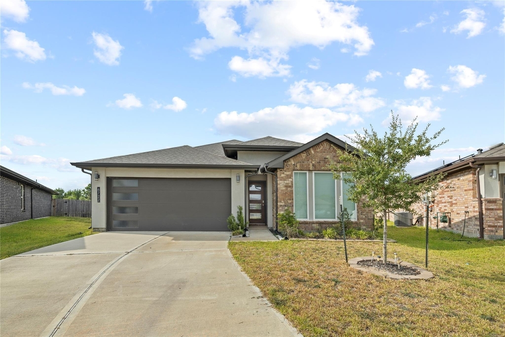 6722 Bradford Terrace Road - Photo 0