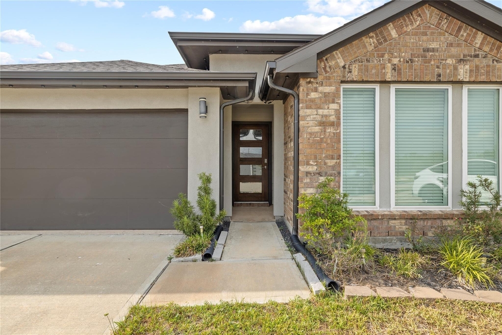 6722 Bradford Terrace Road - Photo 4