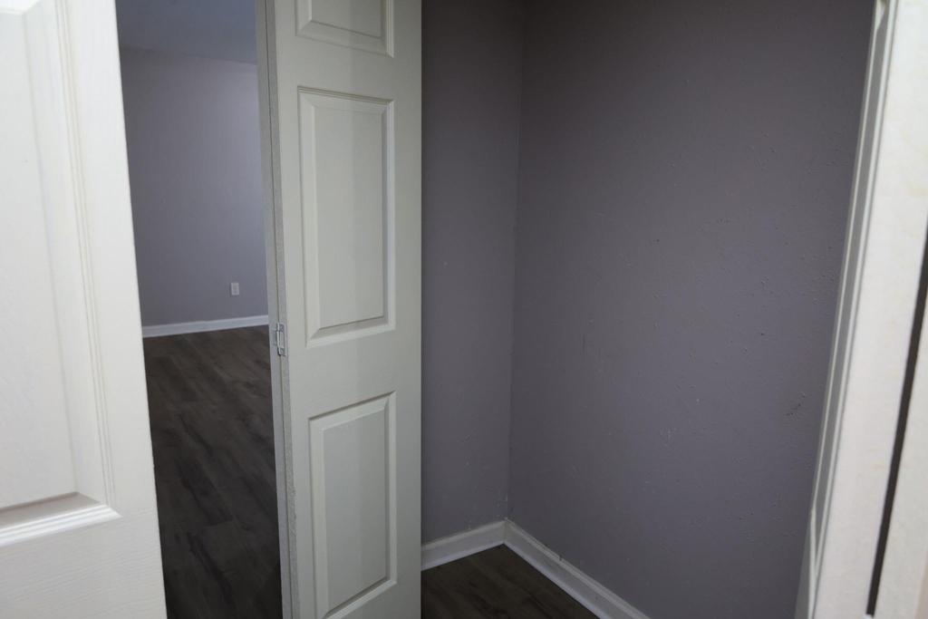 5625 Antoine Drive - Photo 6