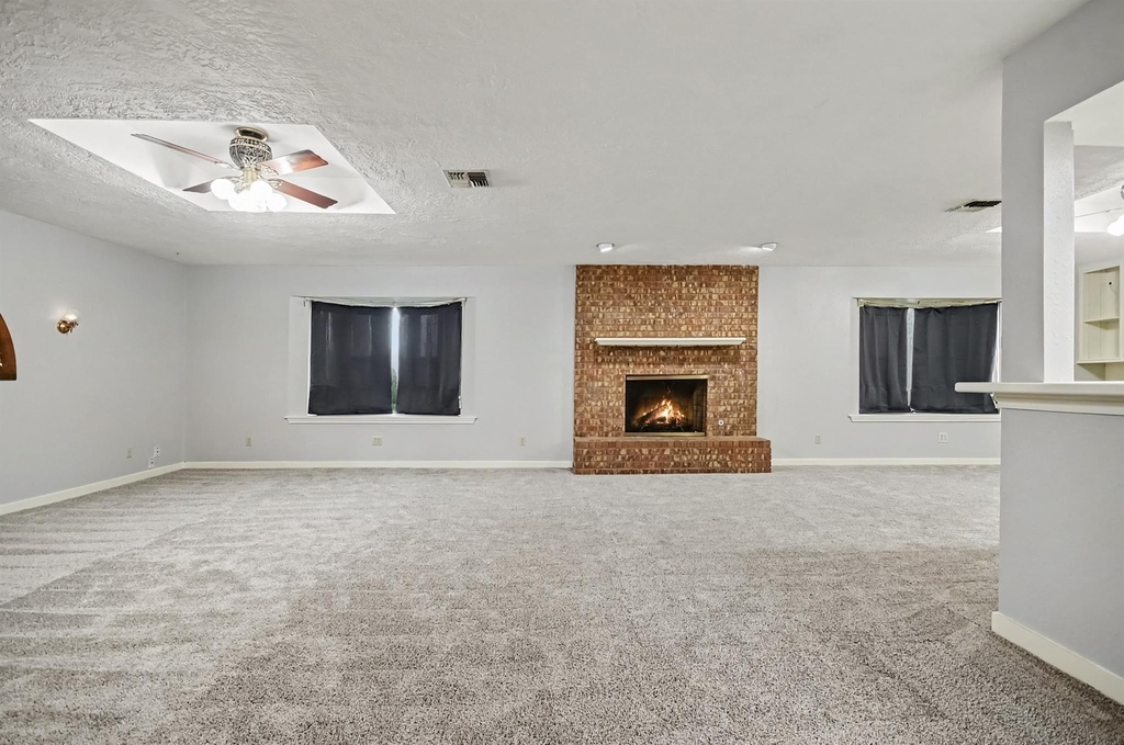 1002 Pampa Street - Photo 7