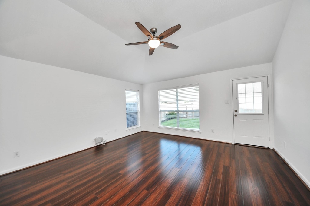 20510 Glademill Court - Photo 23