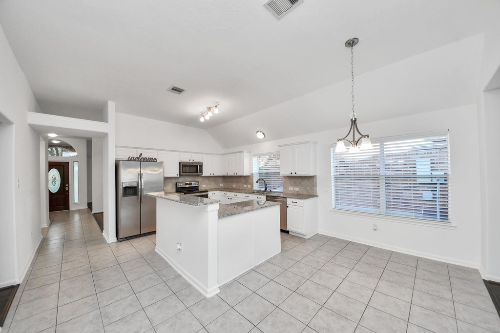 20510 Glademill Court - Photo 15