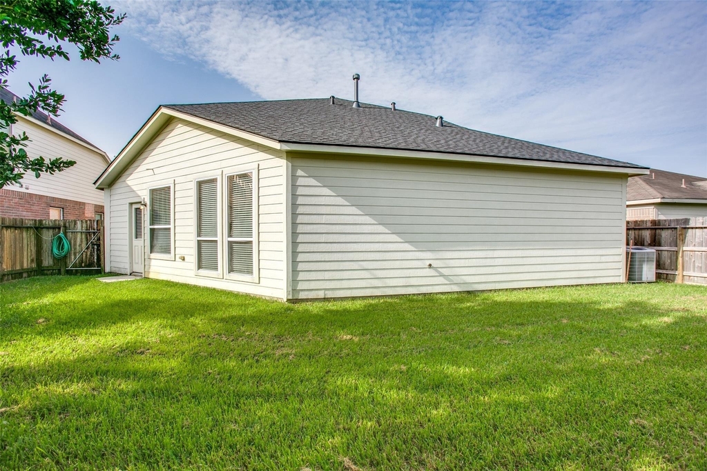 9907 Valance Way - Photo 46
