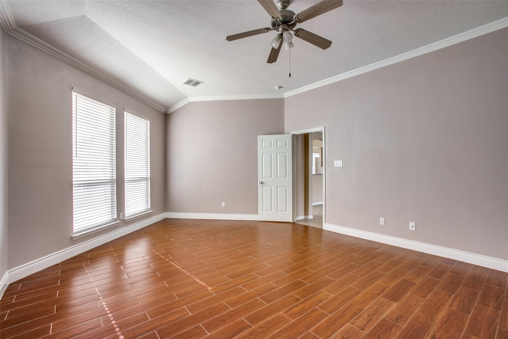 9907 Valance Way - Photo 29