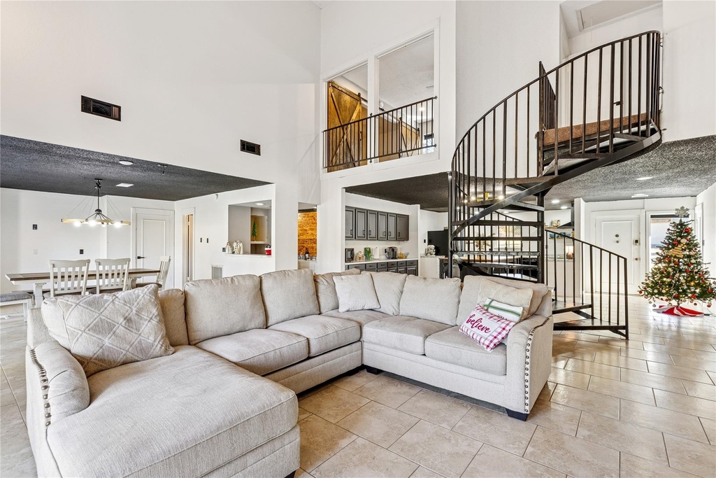 1202 Green Briar Drive - Photo 11