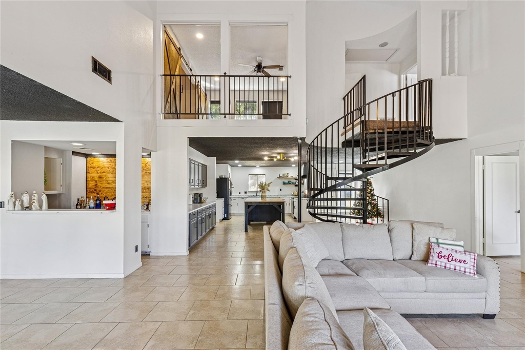 1202 Green Briar Drive - Photo 9