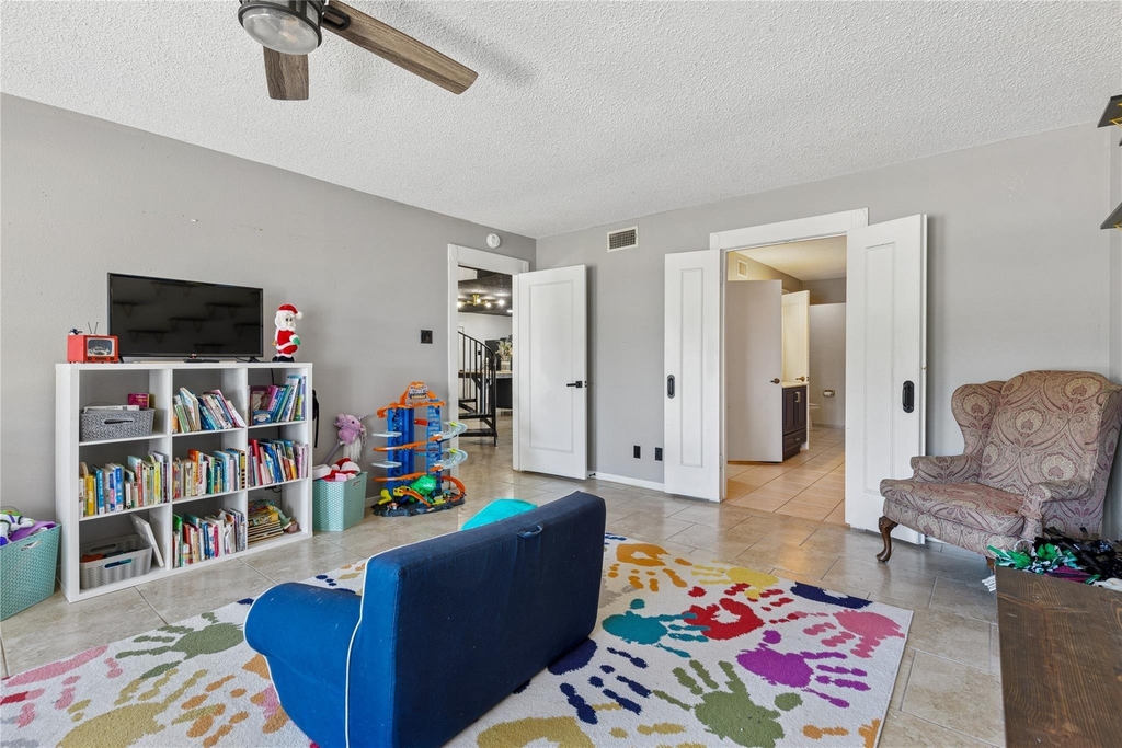 1202 Green Briar Drive - Photo 19