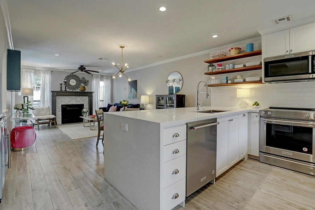 717 Worthshire Street - Photo 0