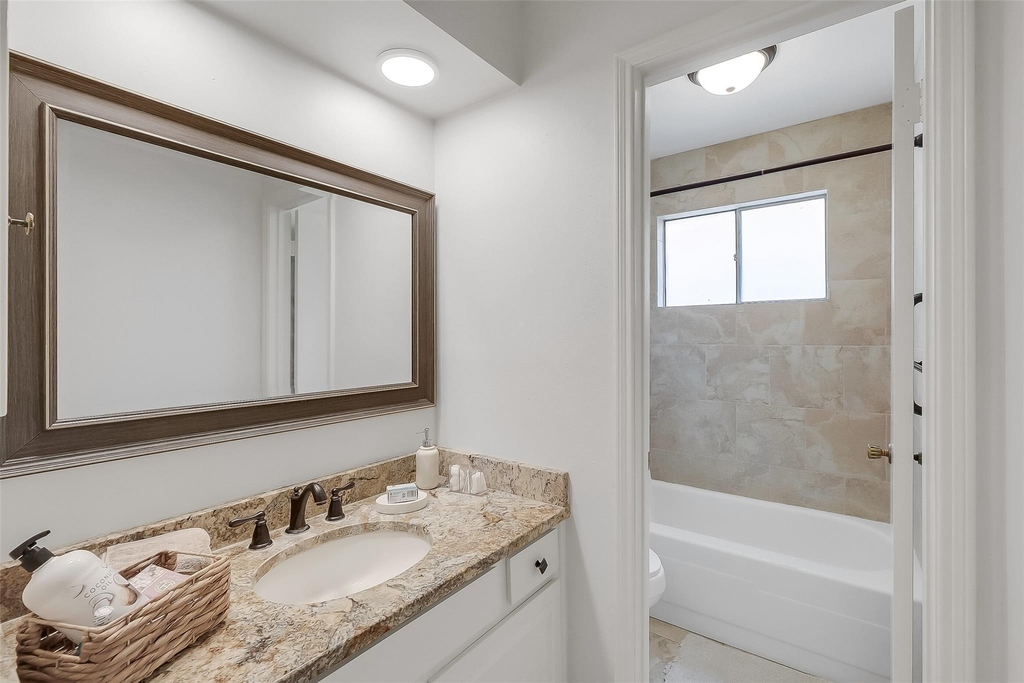 11715 Brighton Lane - Photo 21