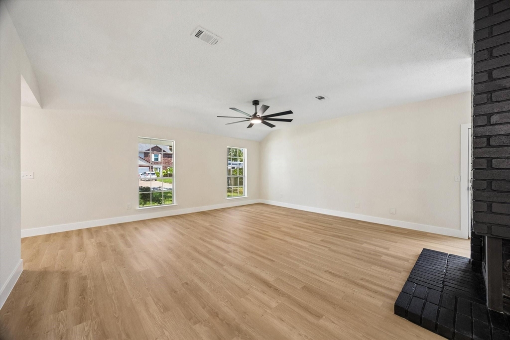 5104 Spring Circle Drive - Photo 7