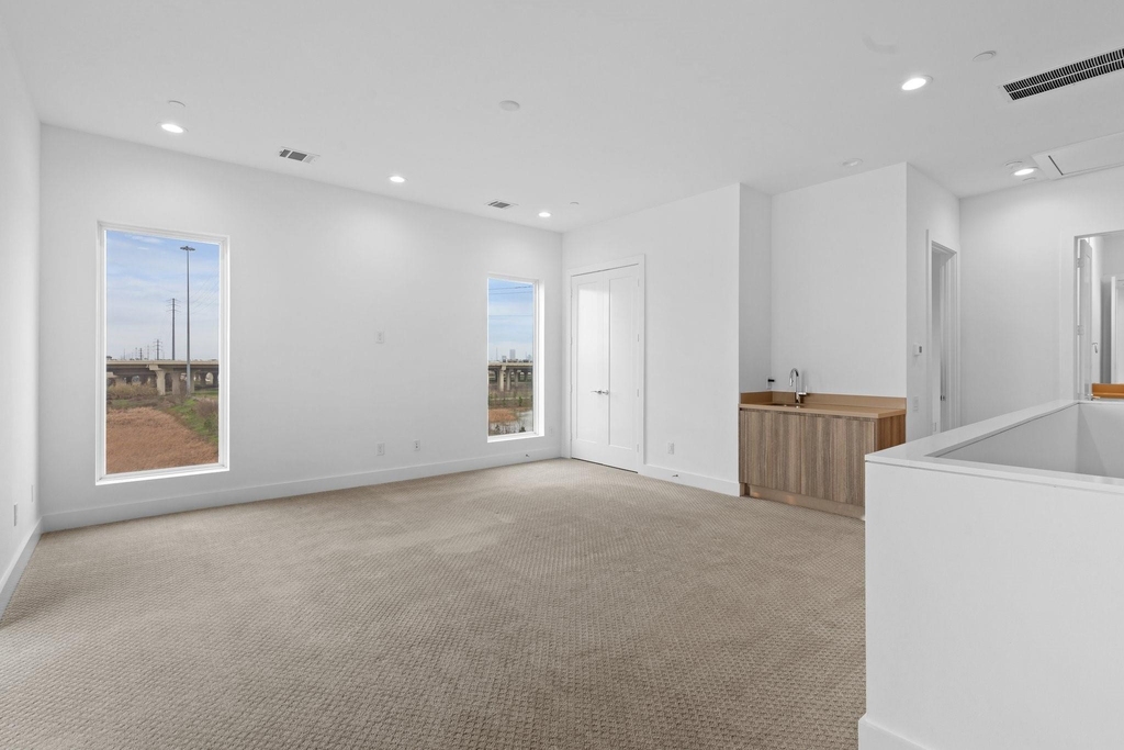 5915 E Post Oak Lane - Photo 32