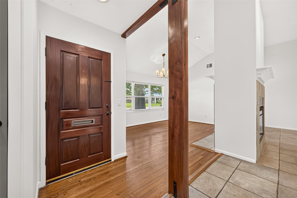 1309 Martin Street - Photo 3