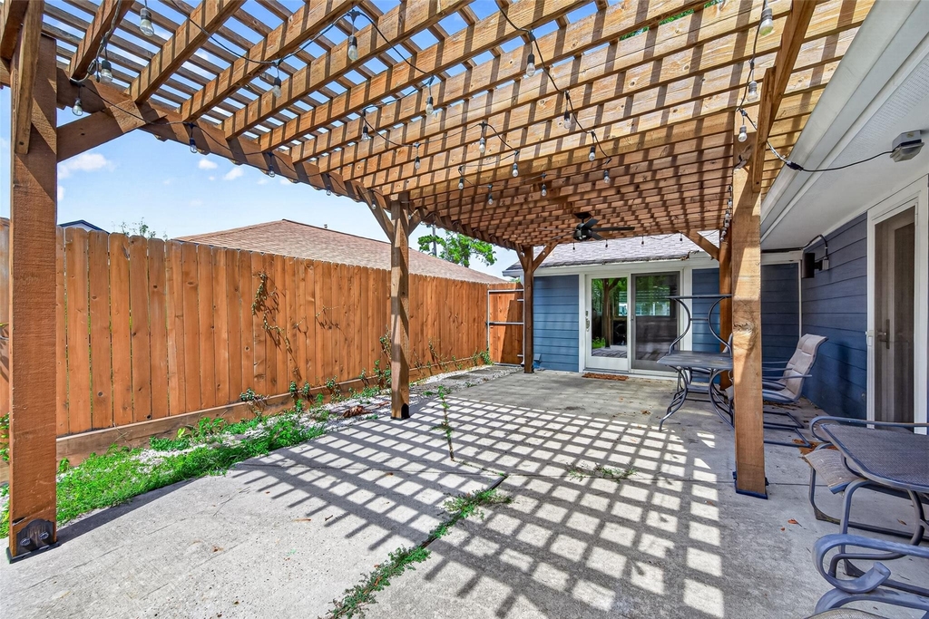 1309 Martin Street - Photo 32