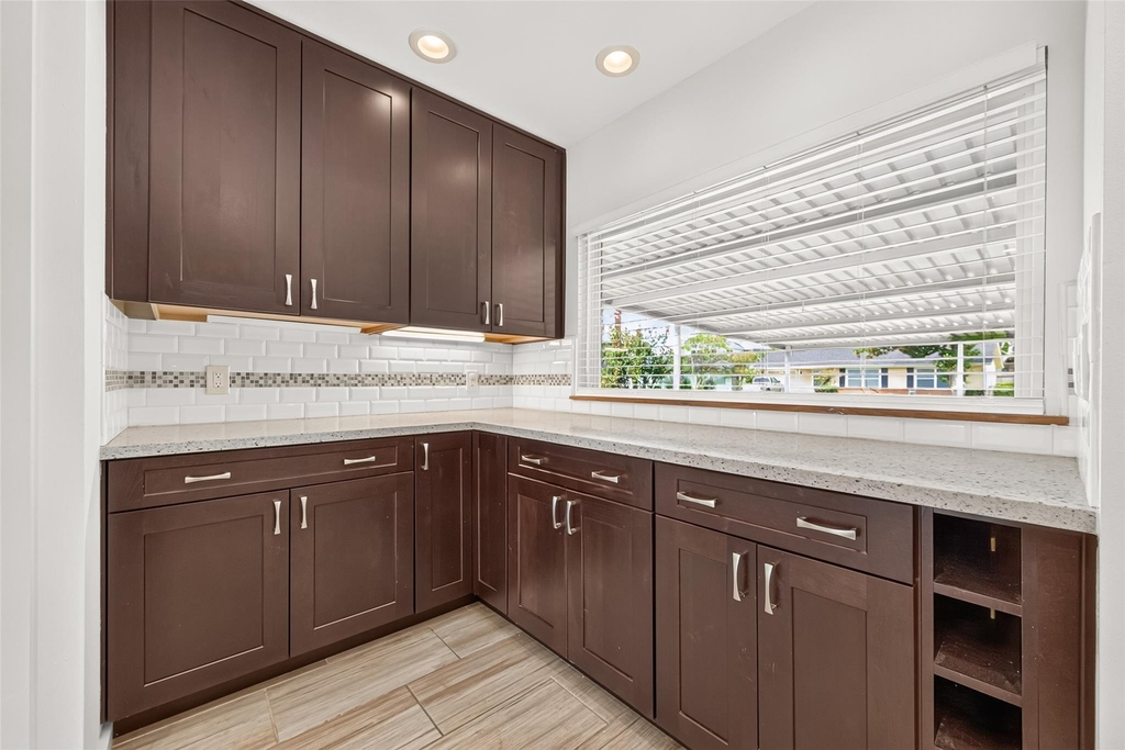 1309 Martin Street - Photo 11