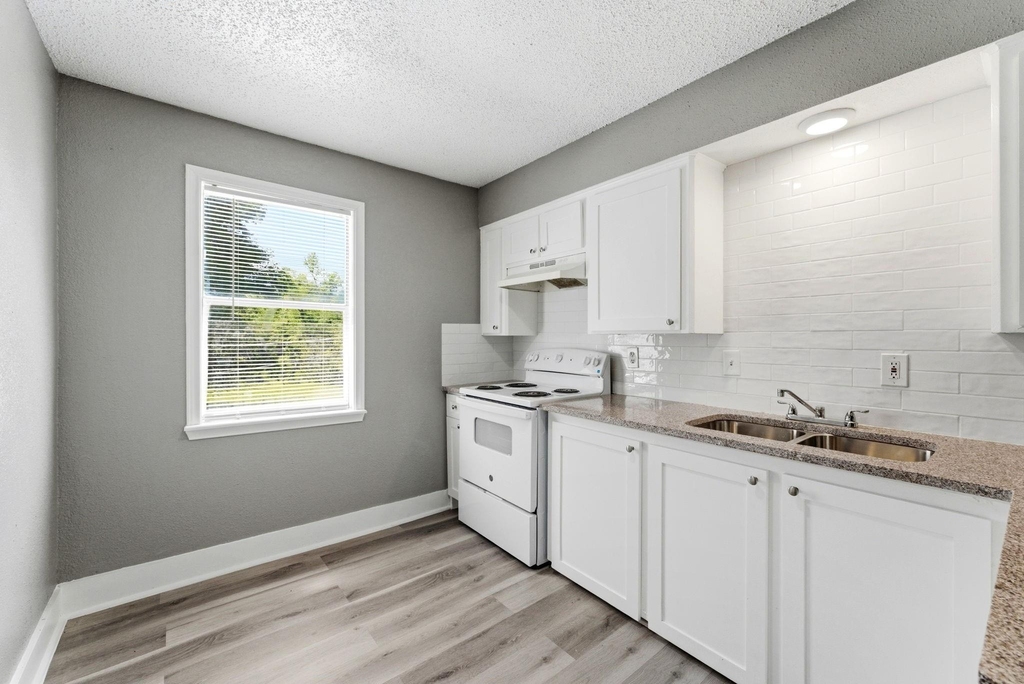 16957 Rabon Chapel Road - Photo 5