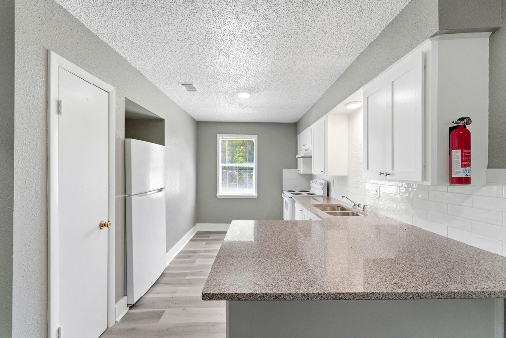 16957 Rabon Chapel Road - Photo 6