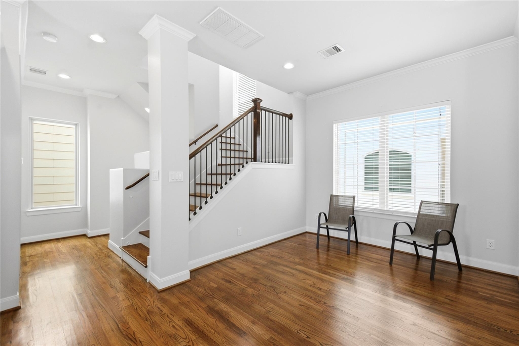 8239 Cambridge Street - Photo 5