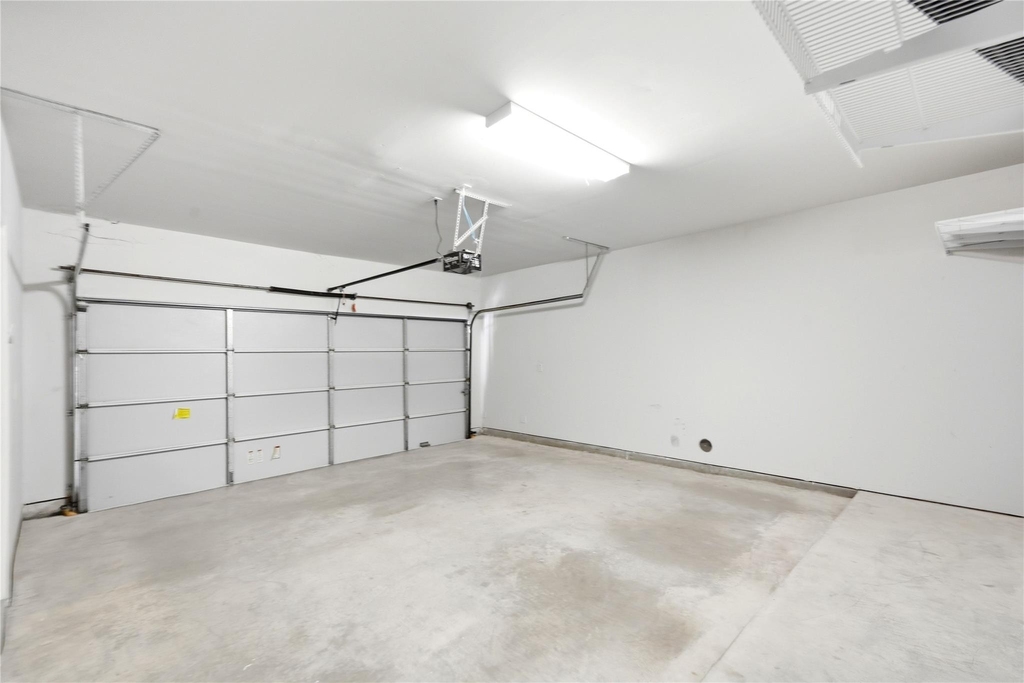 8239 Cambridge Street - Photo 3