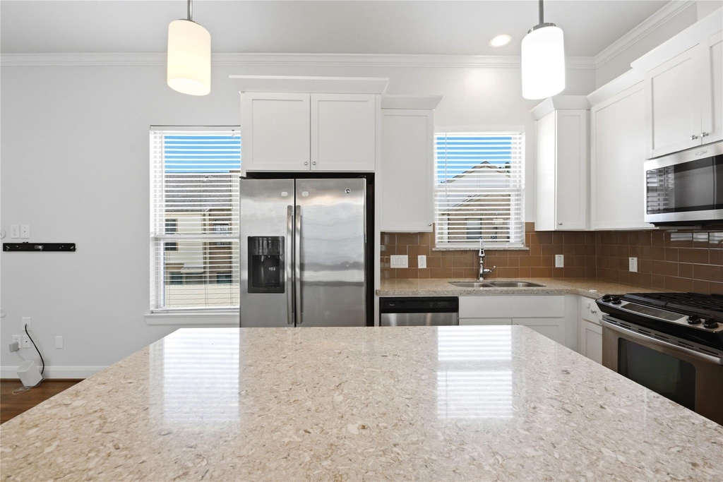 8239 Cambridge Street - Photo 10