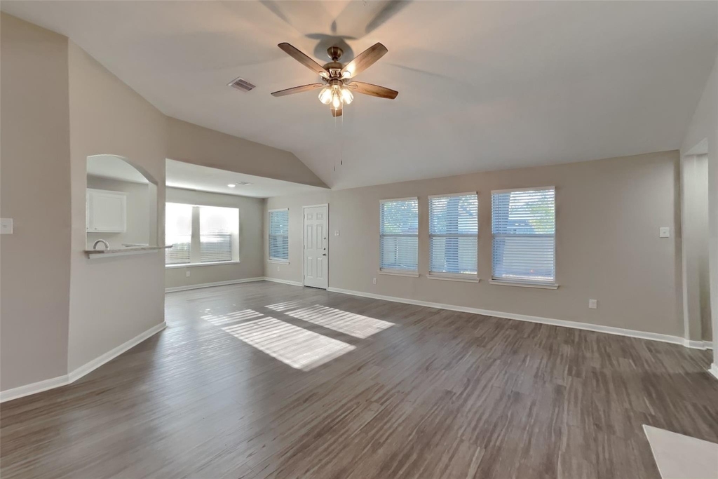 10 Wimberly Way - Photo 2