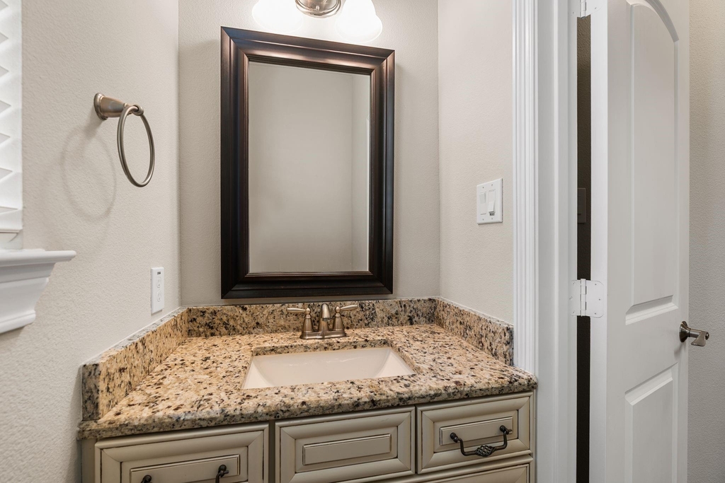 19 Cohasset Place - Photo 4