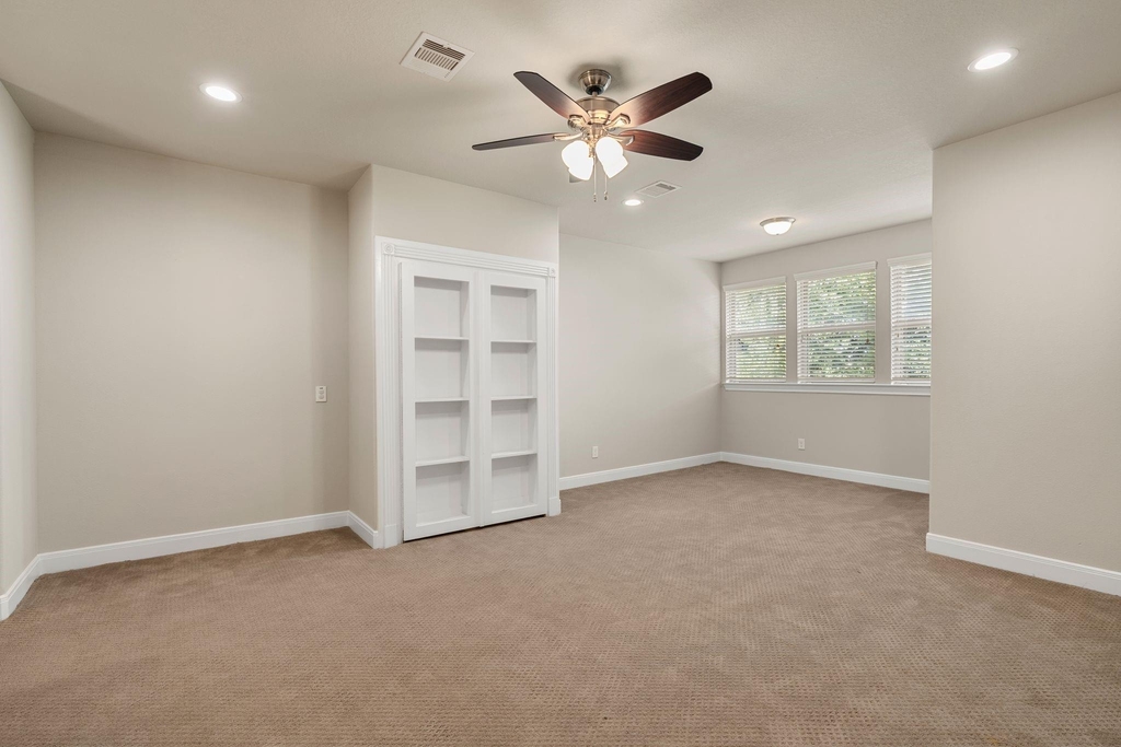 19 Cohasset Place - Photo 38