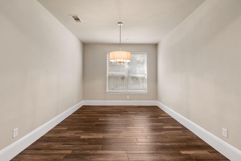 19 Cohasset Place - Photo 8