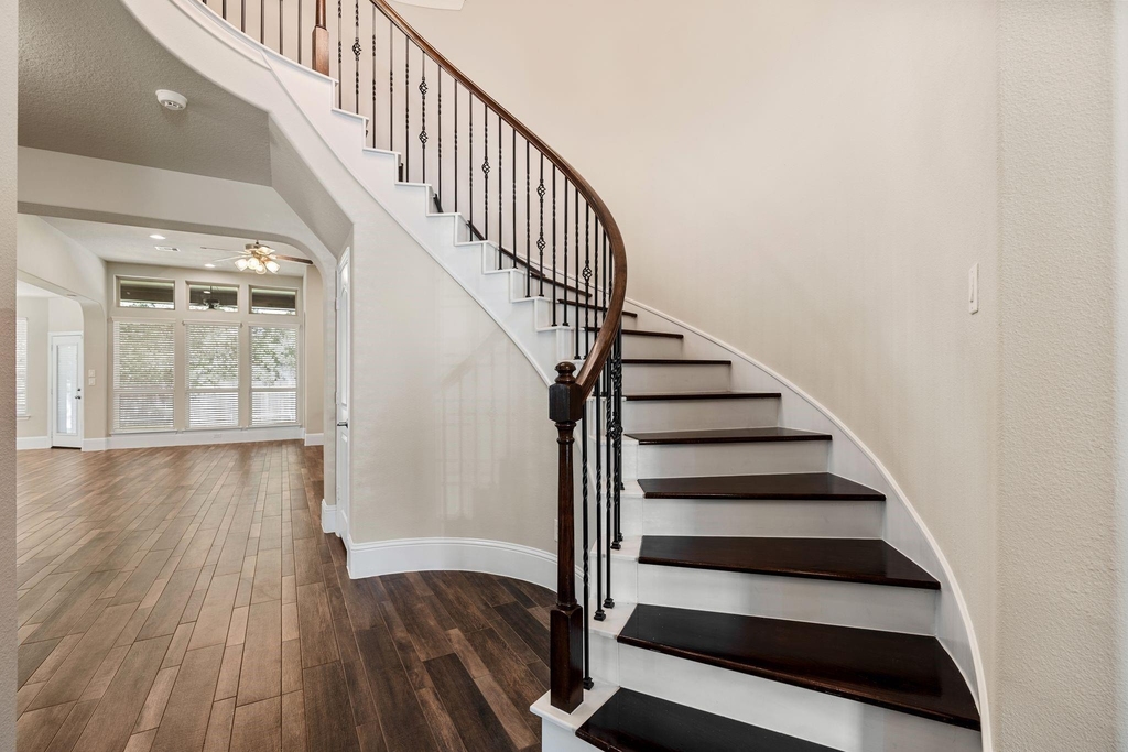 19 Cohasset Place - Photo 6