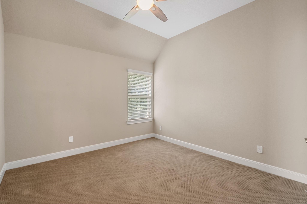 19 Cohasset Place - Photo 34