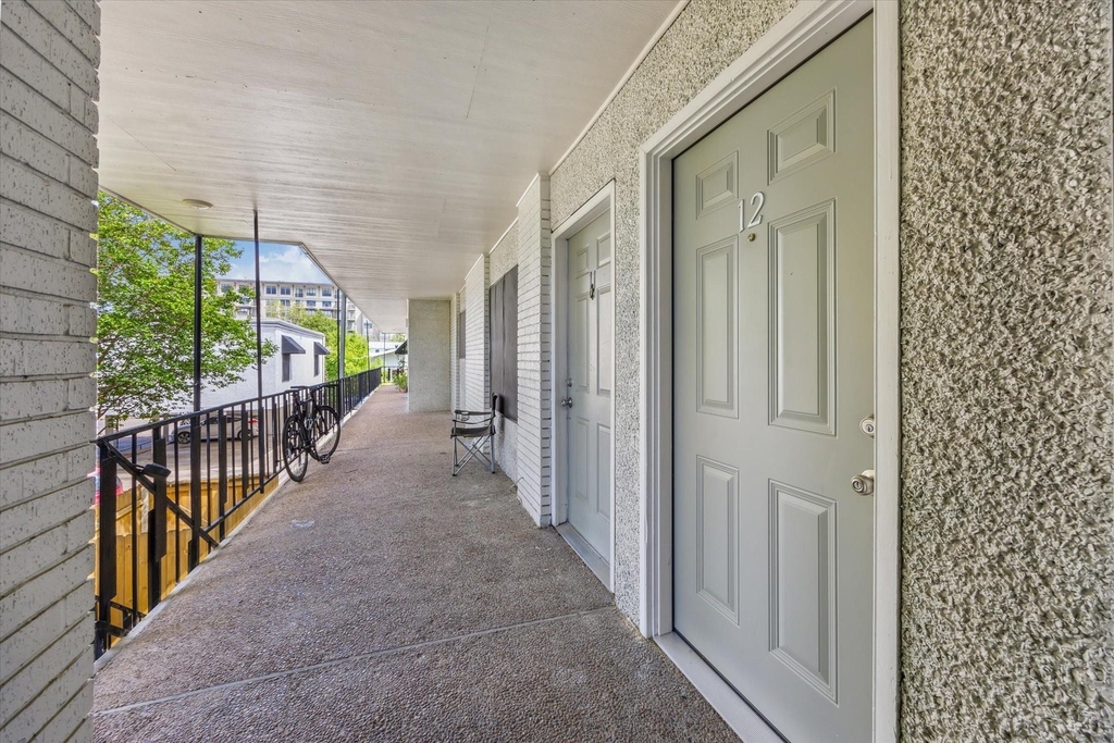 1645 W Main Street - Photo 1