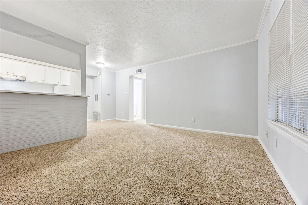 1645 W Main Street - Photo 2