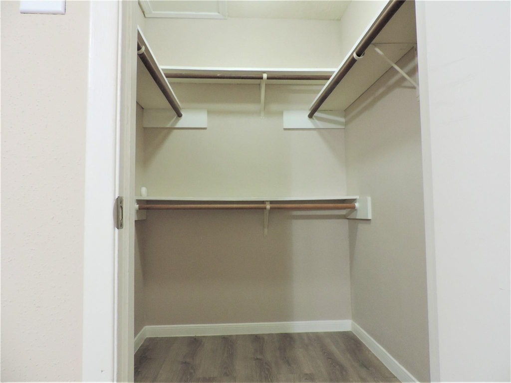 10555 Turtlewood Court - Photo 10
