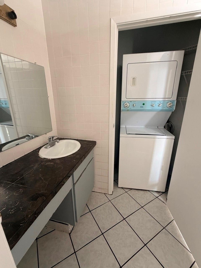 7901 Cambridge Street - Photo 5