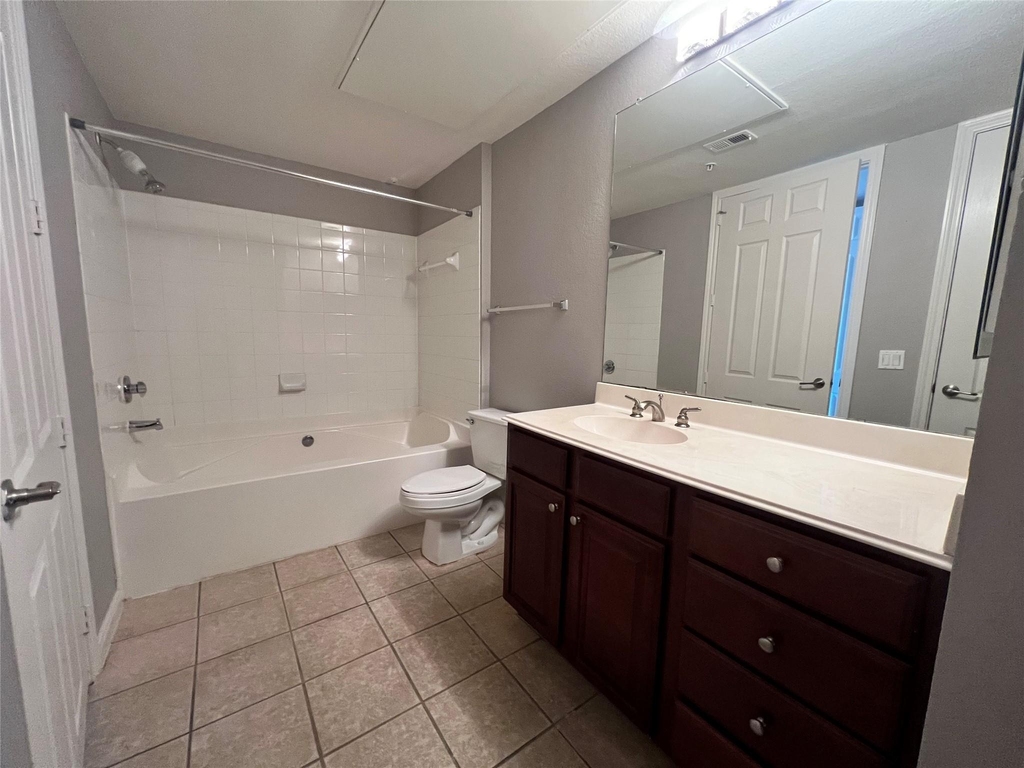 7575 Kirby Drive - Photo 10