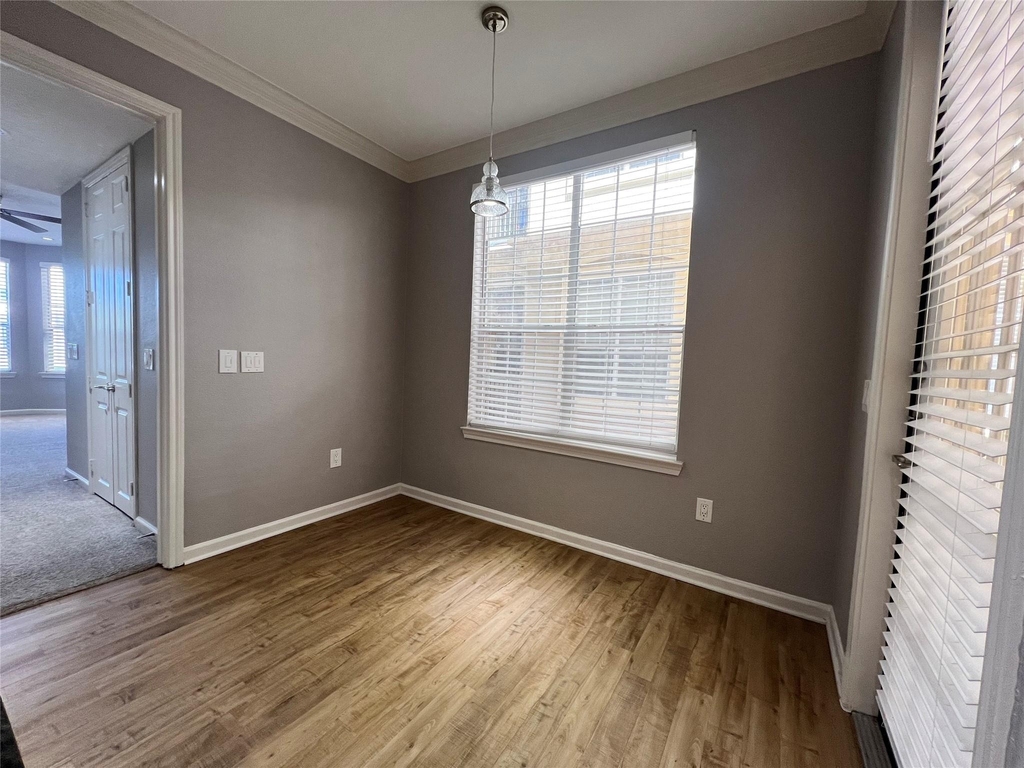 7575 Kirby Drive - Photo 5