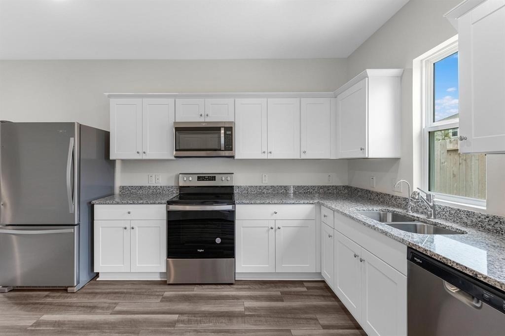 22495 Kinley Street - Photo 9