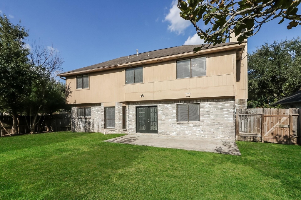 7447 Woodland West Drive - Photo 16