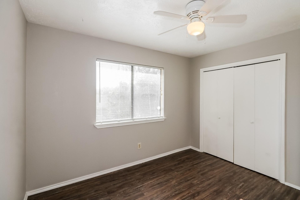7447 Woodland West Drive - Photo 5