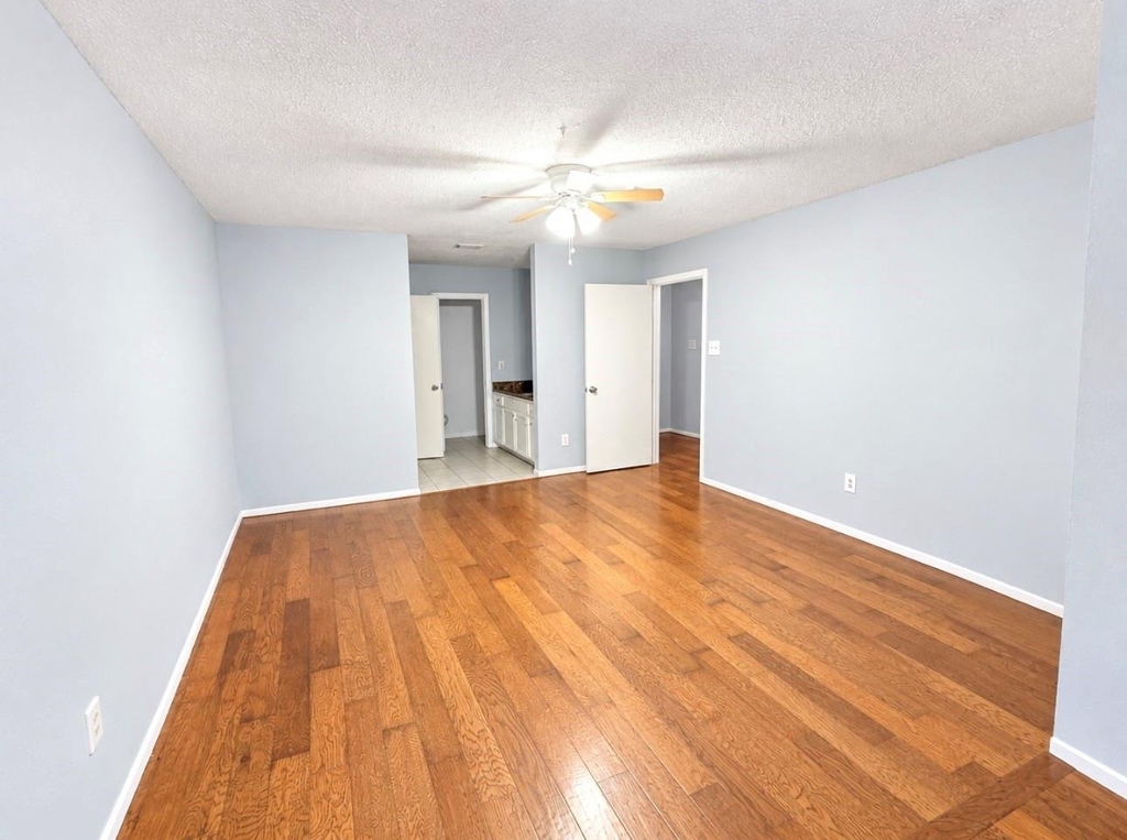 1326 Barrowgate Drive - Photo 4