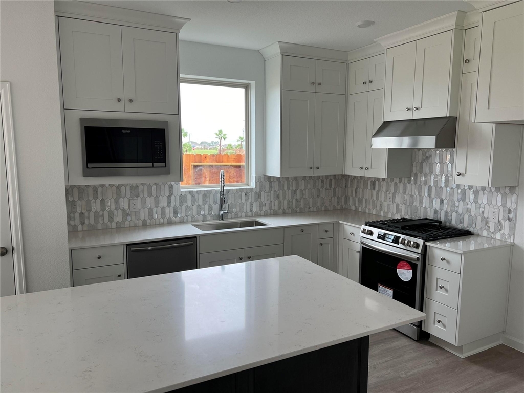 2708 Lantana Breeze Dr - Photo 3
