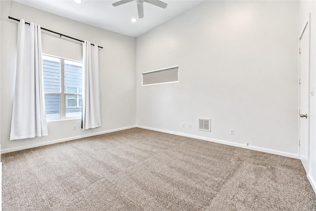 2234 Leeland Street - Photo 13