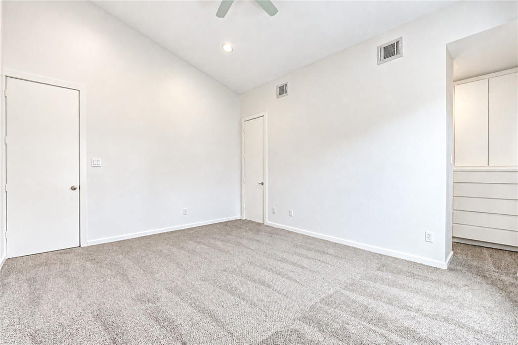 2234 Leeland Street - Photo 15