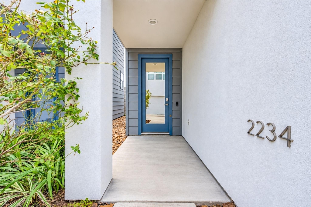 2234 Leeland Street - Photo 4