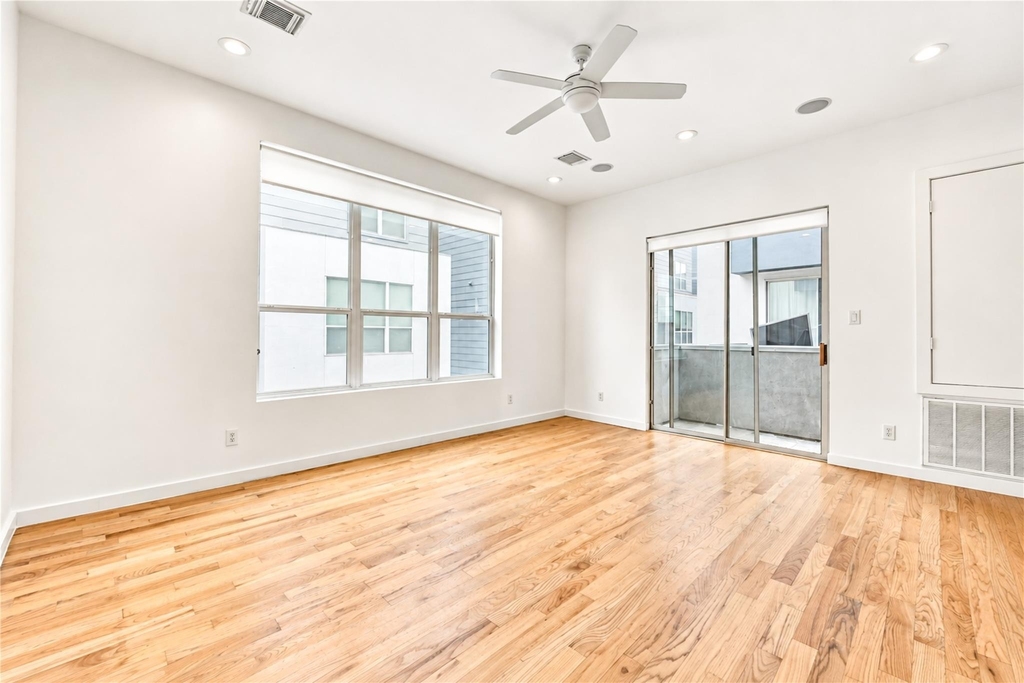 2234 Leeland Street - Photo 29